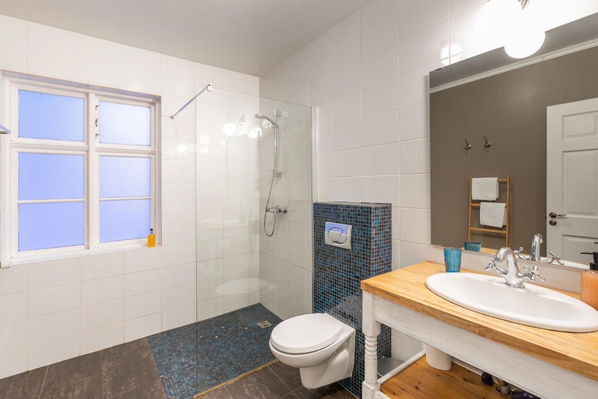 Lonsleira Apartments Сейдисфьордюр Экстерьер фото